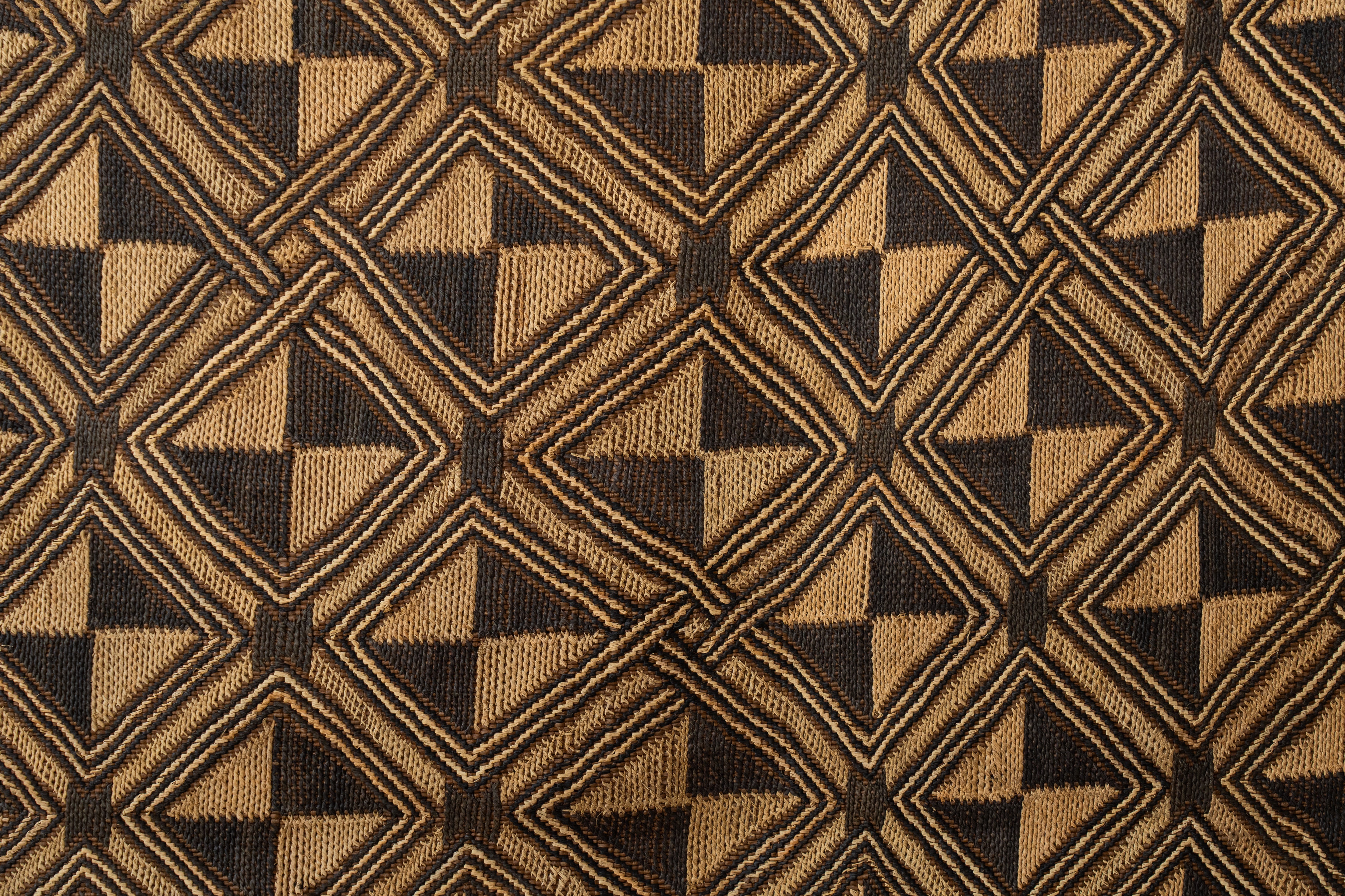 クバ布 クバクロス クバ クバ王国伝統のクバクロス-KUBA TEXTILES】- ヴィンテージラグ