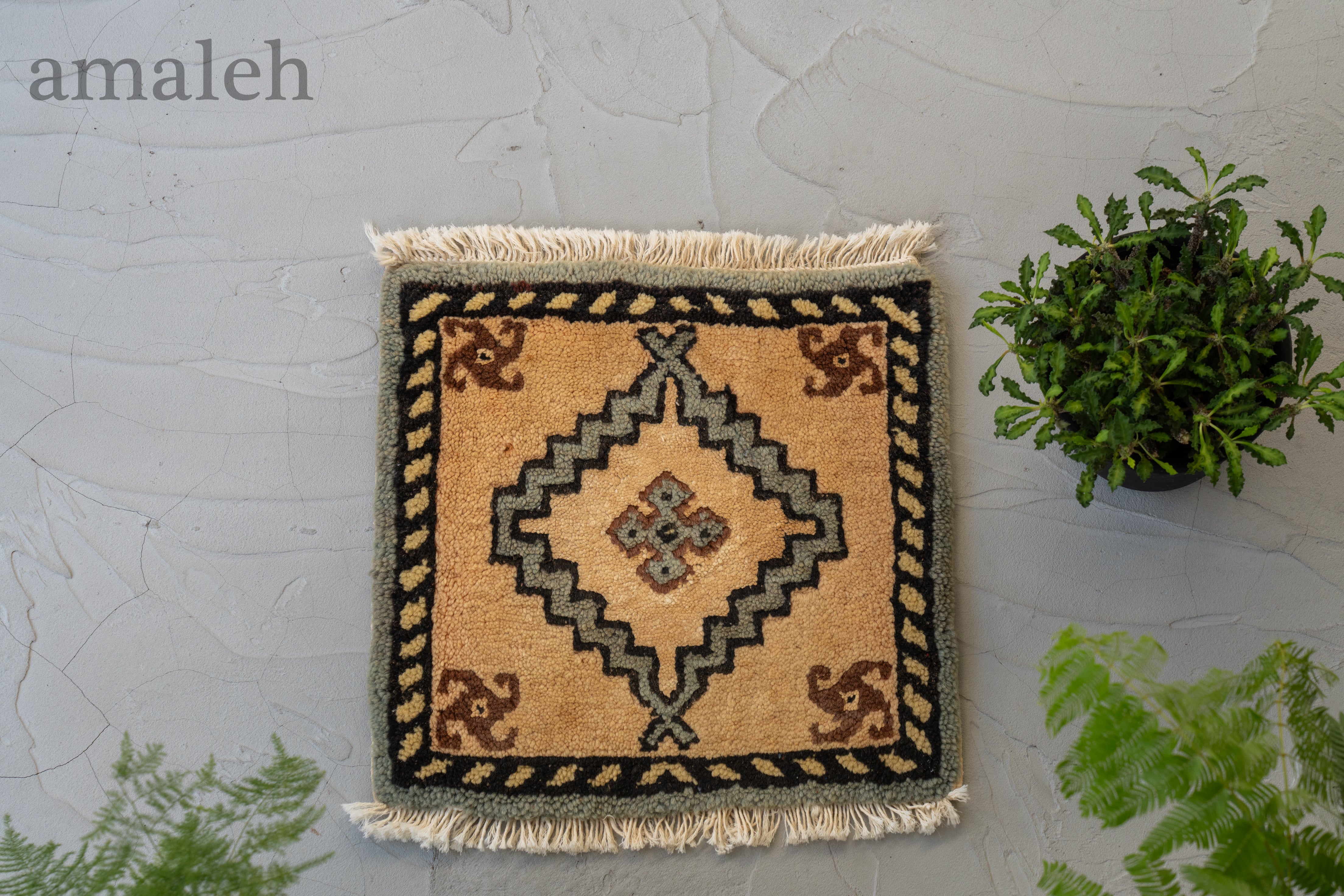 モロッコ　オールドミニラグ　トライバル　ビンテージ モロッコ オールドミニラグ トライバル ビンテージ モロッコ