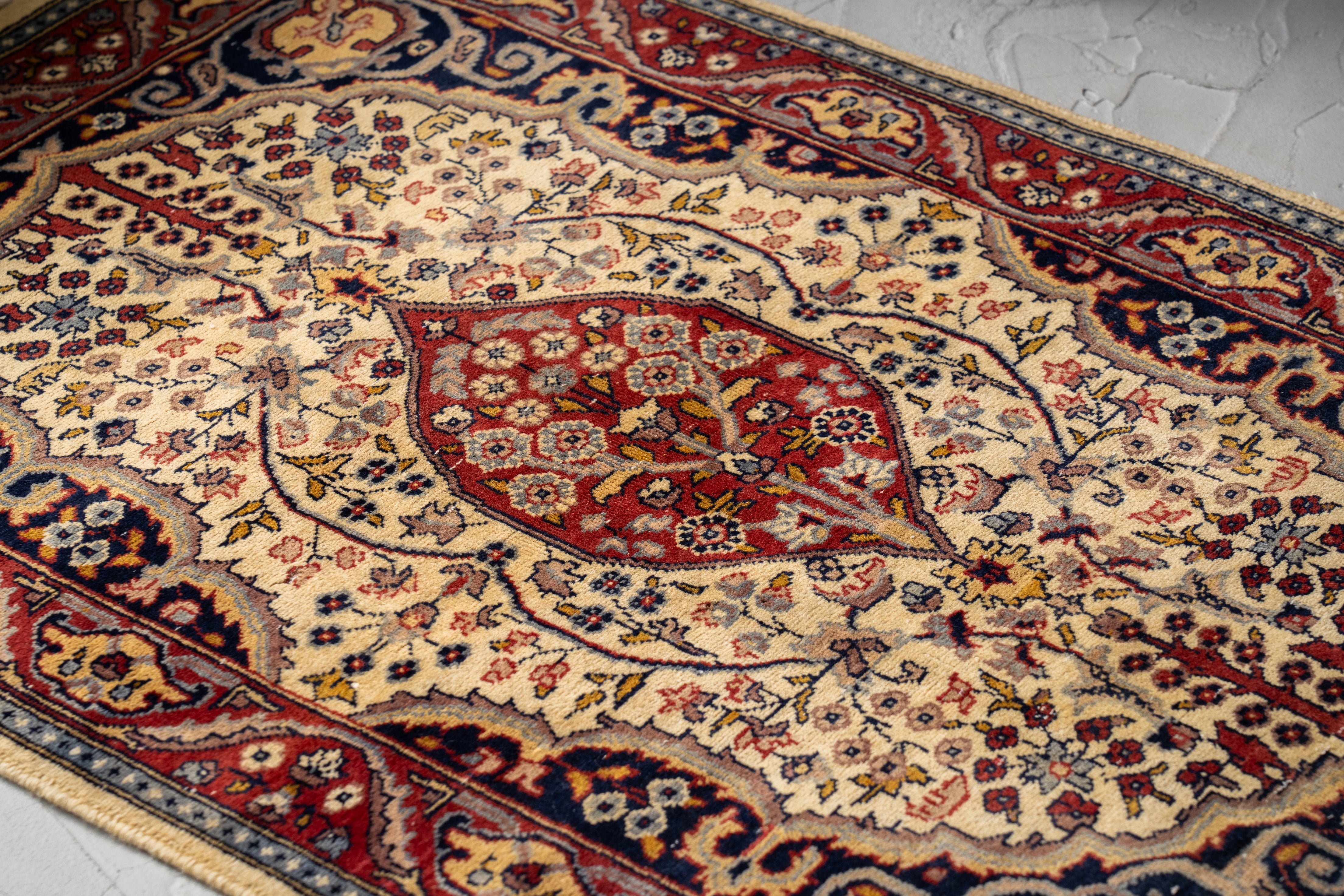 パキスタン産 1990年代 パキスタンラグ】手織り絨毯