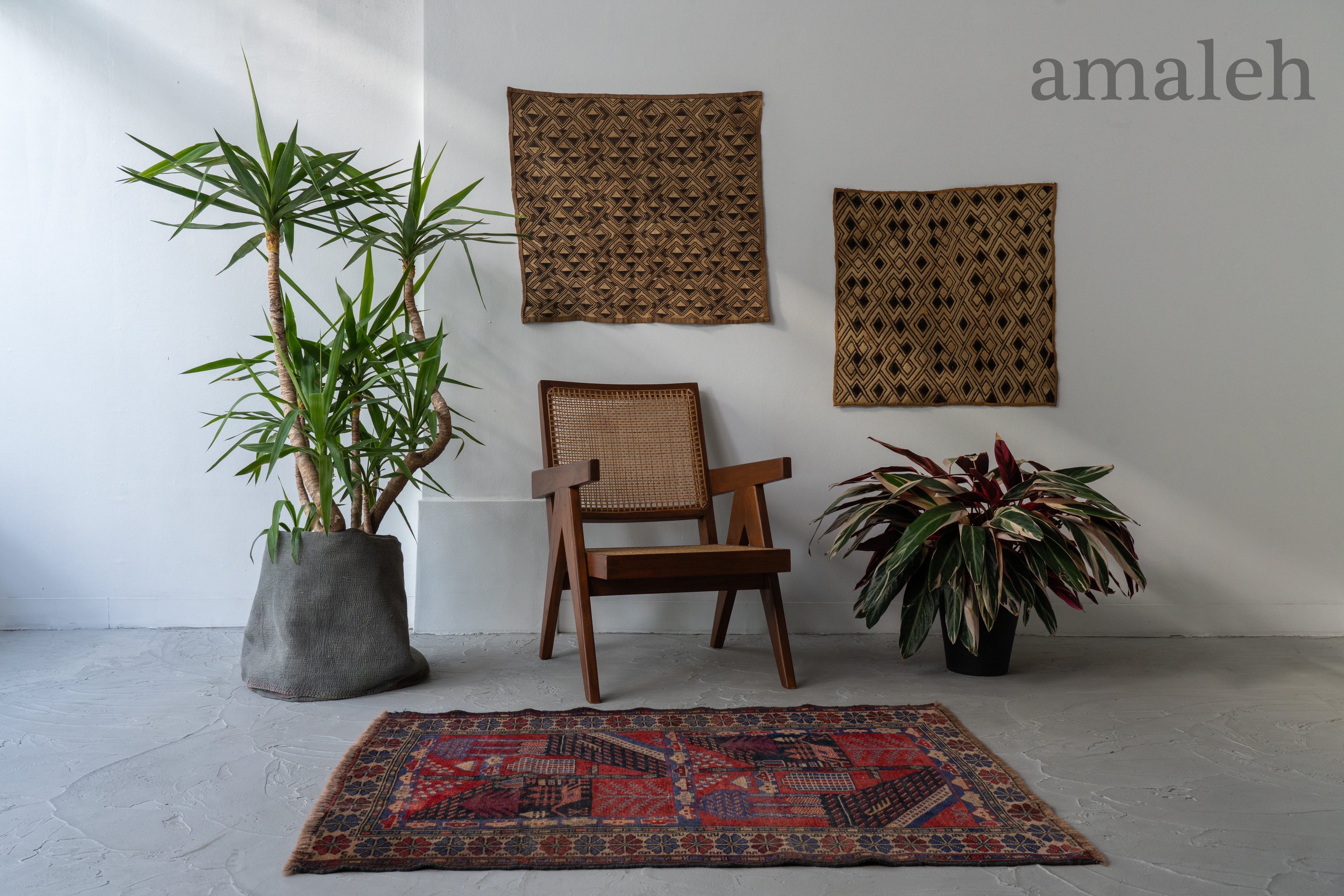 Y3071 バクティアリ産 ウール 手織絨毯 307×169㎝ トライバルラグ Y3071 バクティアリ産 ウール 手織絨毯 307×169㎝ トライバルラグ