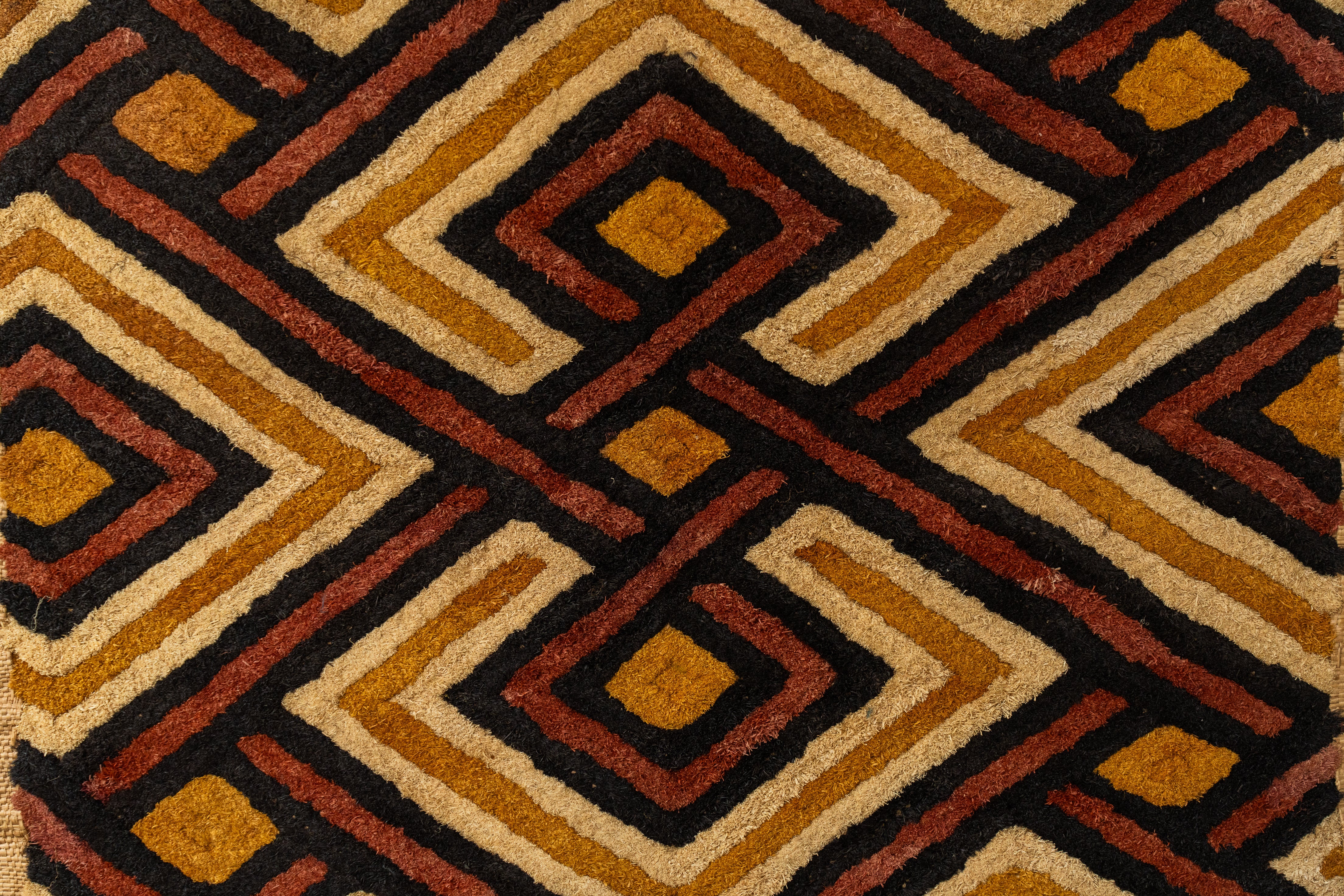 クバ王国伝統のクバクロス-KUBA TEXTILES】クバ布-草ビロード