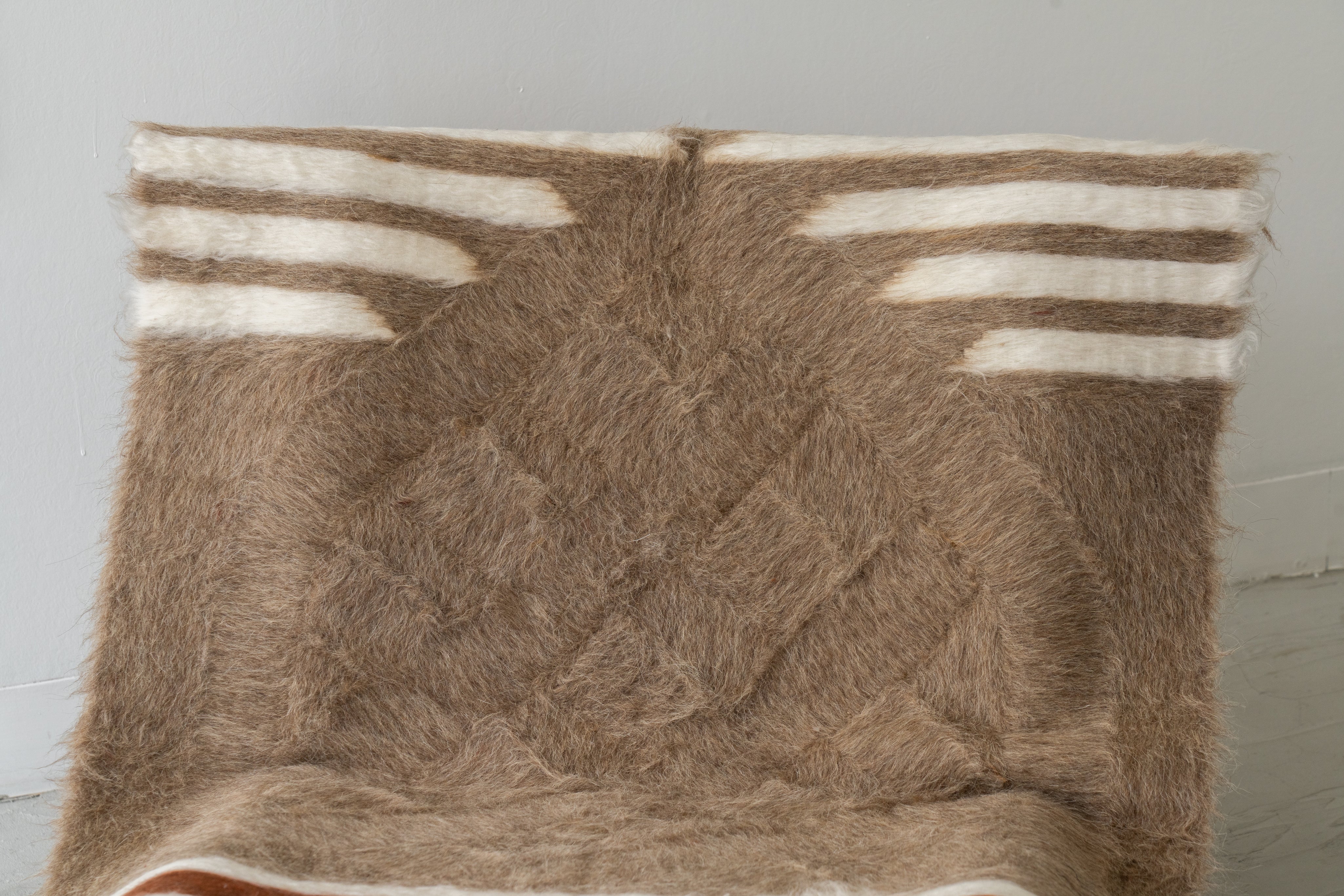 トルコ産 シールトバッターニエ】手織りブランケット-Siirt Battaniye