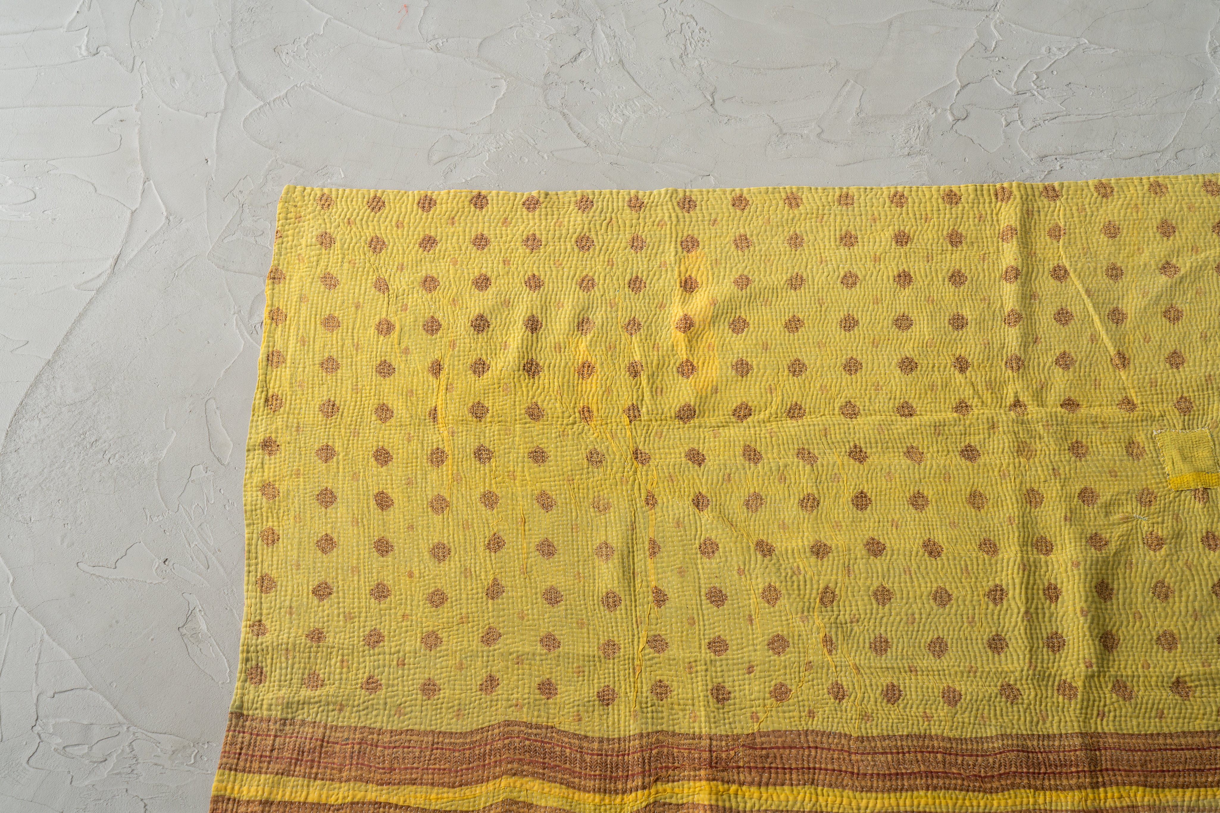 インド製 ヴィンテージ カンタ ラリーキルト イエロー ラベンダー 未使用 ラリーキルト,カンタ