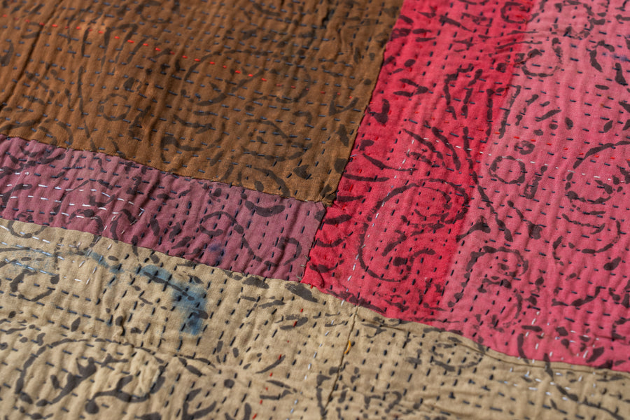 インド産　ヴィンテージ　カンタキルト　パッチワーク　手織り刺繍　手刺繍　ラリーキルト　ソファカバー　ヴィンテージ雑貨　民芸品　キルト専門店　amaleh