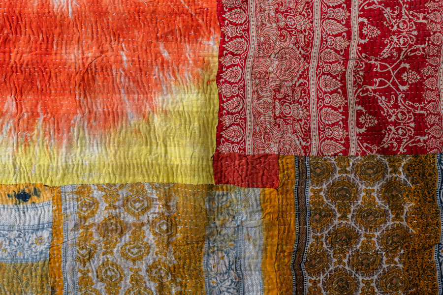 インド産　ヴィンテージ　カンタキルト　パッチワーク　手織り刺繍　手刺繍　ラリーキルト　ソファカバー　ヴィンテージ雑貨　民芸品　キルト専門店　amaleh