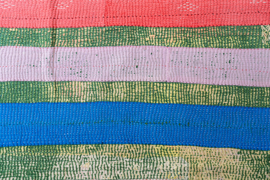 インド産　ヴィンテージ　カンタキルト　パッチワーク　手織り刺繍　手刺繍　ラリーキルト　ソファカバー　ヴィンテージ雑貨　民芸品　キルト専門店　amaleh