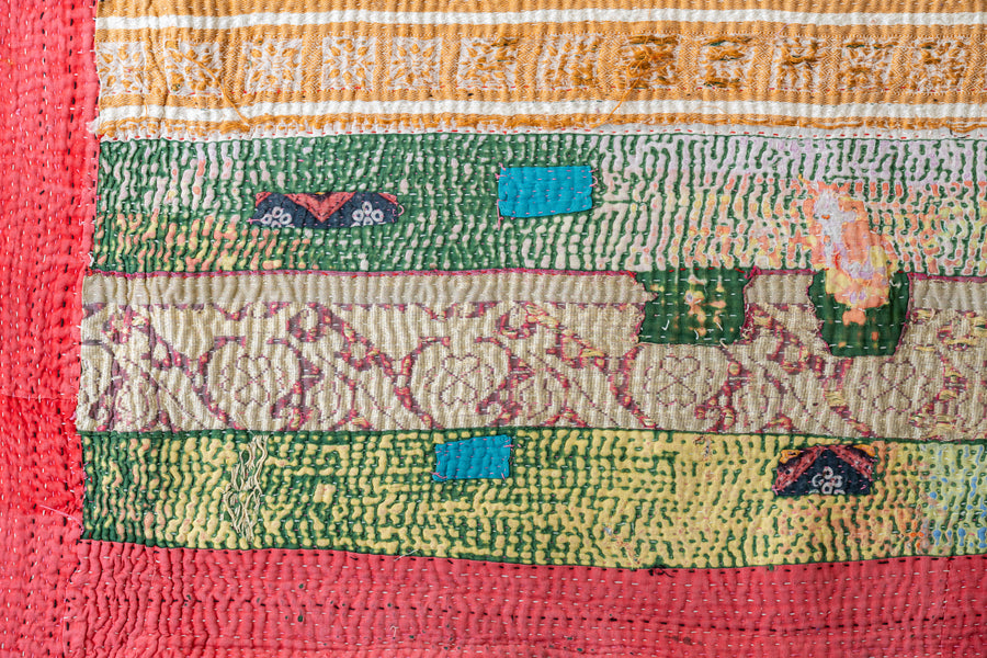 インド産　ヴィンテージ　カンタキルト　パッチワーク　手織り刺繍　手刺繍　ラリーキルト　ソファカバー　ヴィンテージ雑貨　民芸品　キルト専門店　amaleh