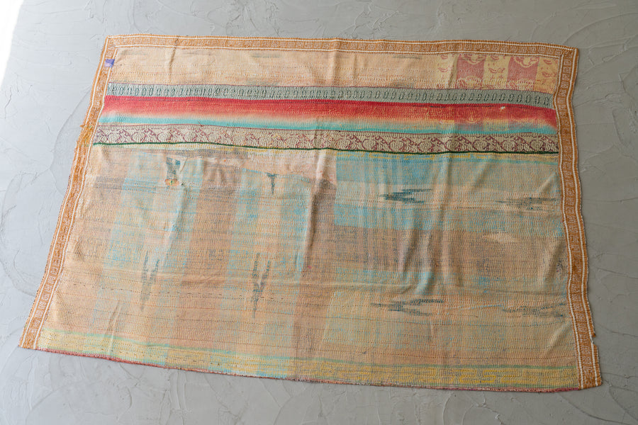 インド産　ヴィンテージ　カンタキルト　パッチワーク　手織り刺繍　手刺繍　ラリーキルト　ソファカバー　ヴィンテージ雑貨　民芸品　キルト専門店　amaleh