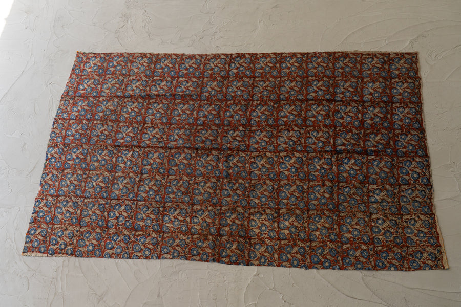 インド産　ヴィンテージ　カンタキルト　パッチワーク　手織り刺繍　手刺繍　ラリーキルト　ソファカバー　ヴィンテージ雑貨　民芸品　キルト専門店　amaleh