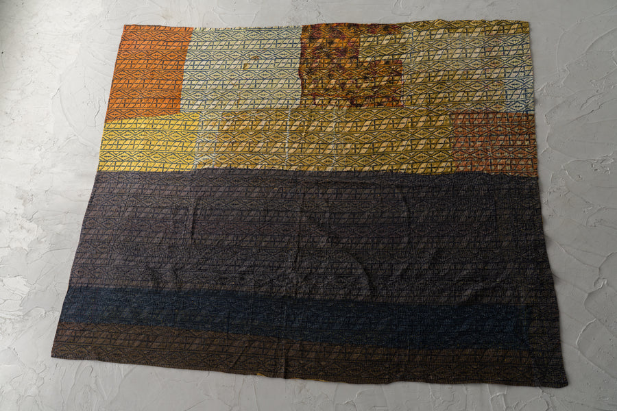 インド産　ヴィンテージ　カンタキルト　パッチワーク　手織り刺繍　手刺繍　ラリーキルト　ソファカバー　ヴィンテージ雑貨　民芸品　キルト専門店　amaleh