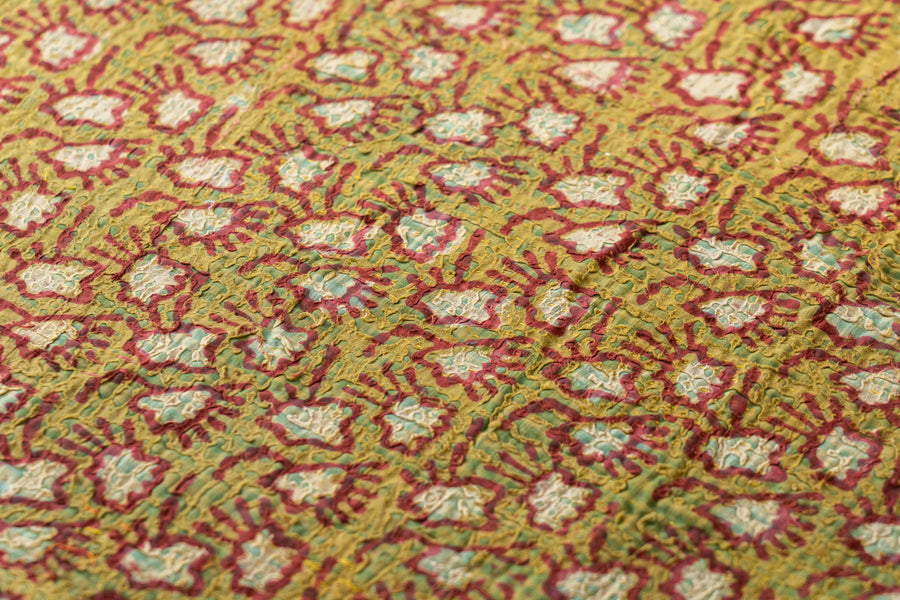 インド産　ヴィンテージ　カンタキルト　パッチワーク　手織り刺繍　手刺繍　ラリーキルト　ソファカバー　ヴィンテージ雑貨　民芸品　キルト専門店　amaleh