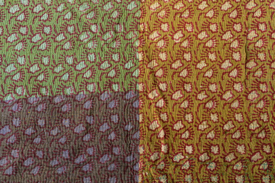 インド産　ヴィンテージ　カンタキルト　パッチワーク　手織り刺繍　手刺繍　ラリーキルト　ソファカバー　ヴィンテージ雑貨　民芸品　キルト専門店　amaleh