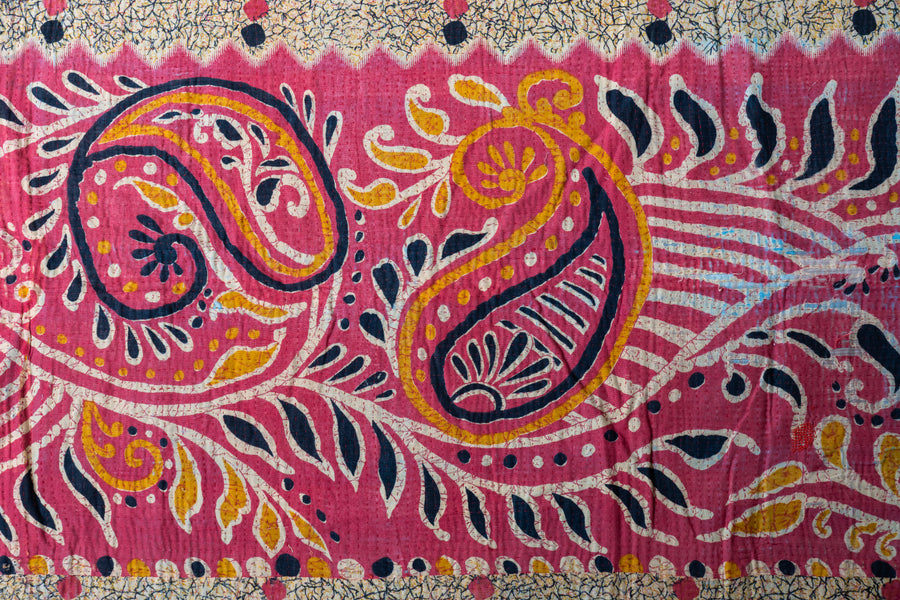 インド産　ヴィンテージ　カンタキルト　パッチワーク　手織り刺繍　手刺繍　ラリーキルト　ソファカバー　ヴィンテージ雑貨　民芸品　キルト専門店　amaleh