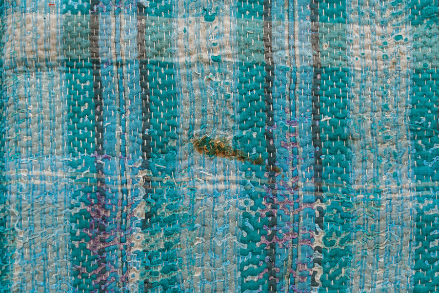 インド産　ヴィンテージ　カンタキルト　パッチワーク　手織り刺繍　手刺繍　ラリーキルト　ソファカバー　ヴィンテージ雑貨　民芸品　キルト専門店　amaleh