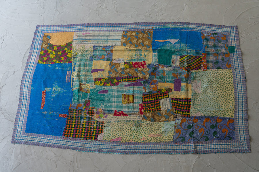 インド産　ヴィンテージ　カンタキルト　パッチワーク　手織り刺繍　手刺繍　ラリーキルト　ソファカバー　ヴィンテージ雑貨　民芸品　キルト専門店　amaleh