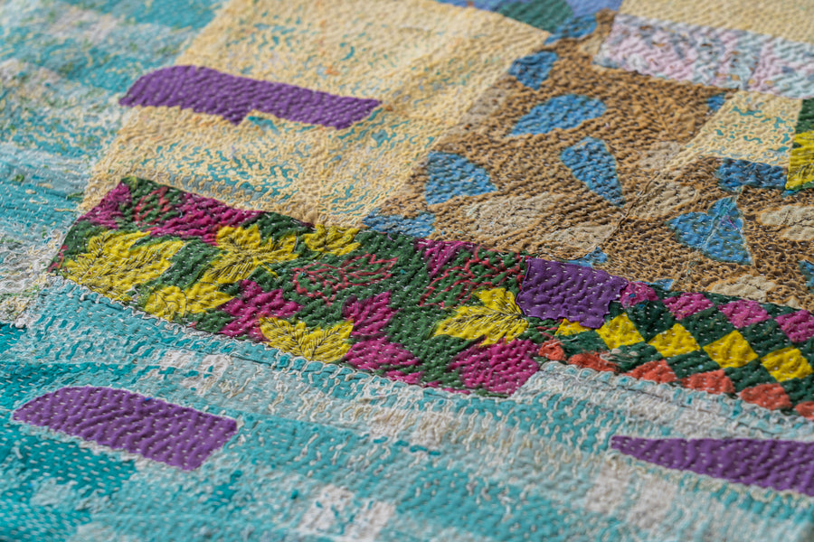 インド産　ヴィンテージ　カンタキルト　パッチワーク　手織り刺繍　手刺繍　ラリーキルト　ソファカバー　ヴィンテージ雑貨　民芸品　キルト専門店　amaleh