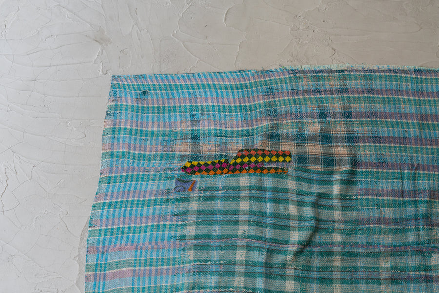 インド産　ヴィンテージ　カンタキルト　パッチワーク　手織り刺繍　手刺繍　ラリーキルト　ソファカバー　ヴィンテージ雑貨　民芸品　キルト専門店　amaleh