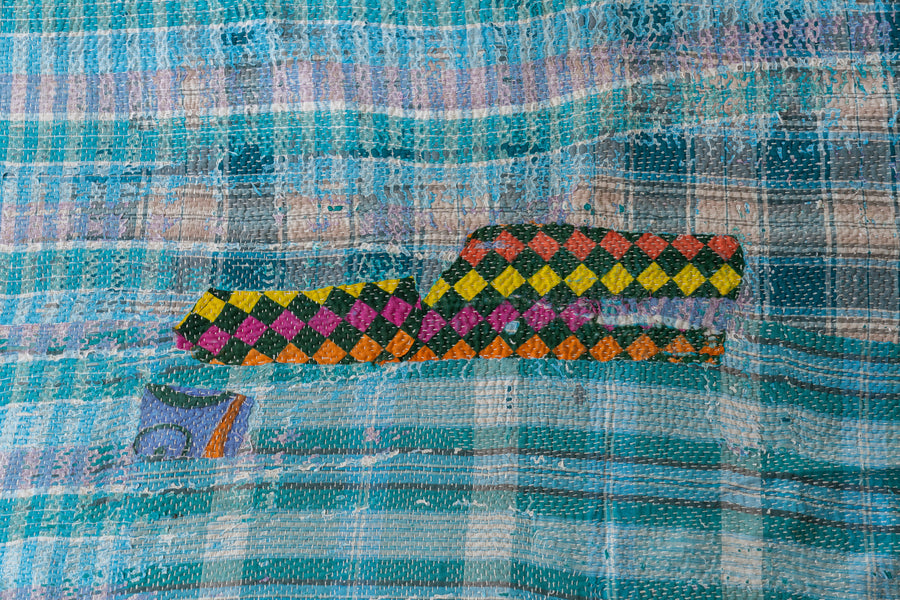 インド産　ヴィンテージ　カンタキルト　パッチワーク　手織り刺繍　手刺繍　ラリーキルト　ソファカバー　ヴィンテージ雑貨　民芸品　キルト専門店　amaleh