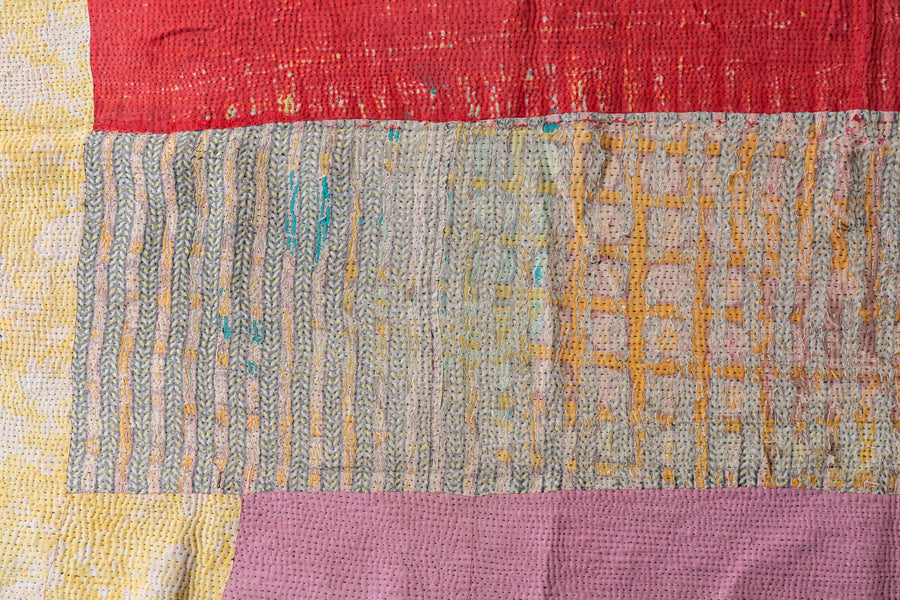 インド産　ヴィンテージ　カンタキルト　パッチワーク　手織り刺繍　手刺繍　ラリーキルト　ソファカバー　ヴィンテージ雑貨　民芸品　キルト専門店　amaleh