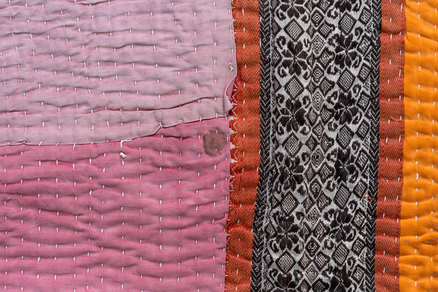 インド産　ヴィンテージ　カンタキルト　パッチワーク　手織り刺繍　手刺繍　ラリーキルト　ソファカバー　ヴィンテージ雑貨　民芸品　キルト専門店　amaleh