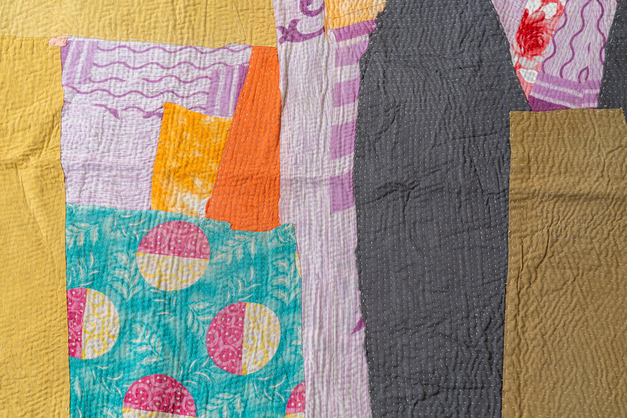 インド産　ヴィンテージ　カンタキルト　パッチワーク　手織り刺繍　手刺繍　ラリーキルト　ソファカバー　ヴィンテージ雑貨　民芸品　キルト専門店　amaleh