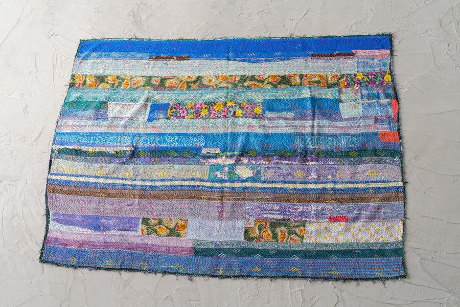 インド産　ヴィンテージ　カンタキルト　パッチワーク　手織り刺繍　手刺繍　ラリーキルト　ソファカバー　ヴィンテージ雑貨　民芸品　キルト専門店　amaleh