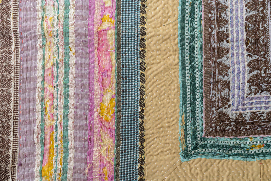 インド産　ヴィンテージ　カンタキルト　パッチワーク　手織り刺繍　手刺繍　ラリーキルト　ソファカバー　ヴィンテージ雑貨　民芸品　キルト専門店　amaleh