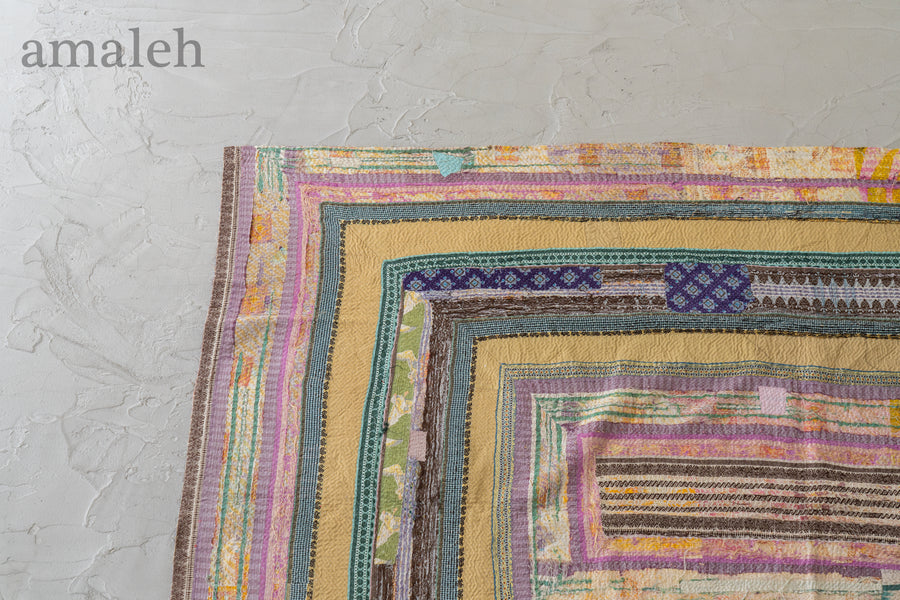 インド産　ヴィンテージ　カンタキルト　パッチワーク　手織り刺繍　手刺繍　ラリーキルト　ソファカバー　ヴィンテージ雑貨　民芸品　キルト専門店　amaleh