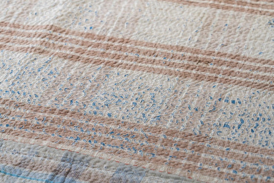 インド産　ヴィンテージ　カンタキルト　パッチワーク　手織り刺繍　手刺繍　ラリーキルト　ソファカバー　ヴィンテージ雑貨　民芸品　キルト専門店　amaleh