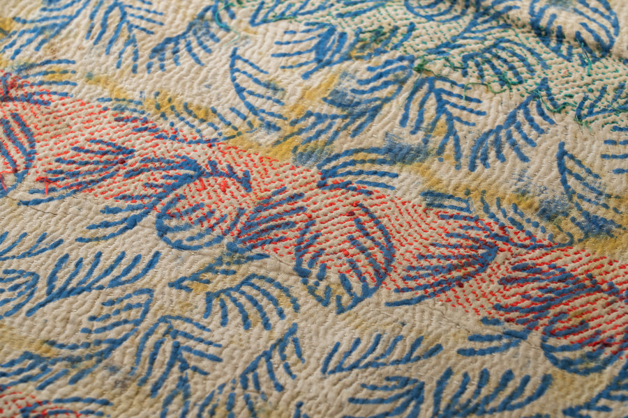 インド産　ヴィンテージ　カンタキルト　パッチワーク　手織り刺繍　手刺繍　ラリーキルト　ソファカバー　ヴィンテージ雑貨　民芸品　キルト専門店　amaleh