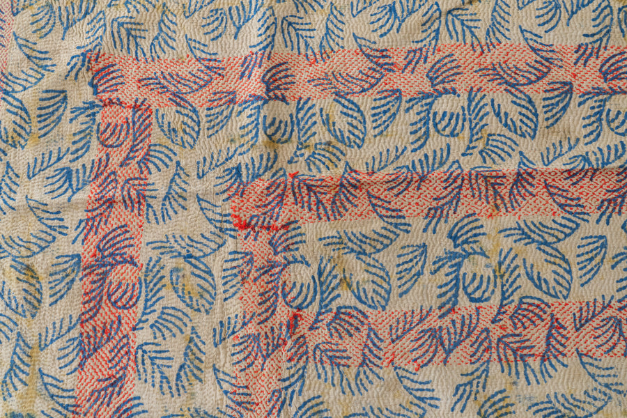 インド産　ヴィンテージ　カンタキルト　パッチワーク　手織り刺繍　手刺繍　ラリーキルト　ソファカバー　ヴィンテージ雑貨　民芸品　キルト専門店　amaleh