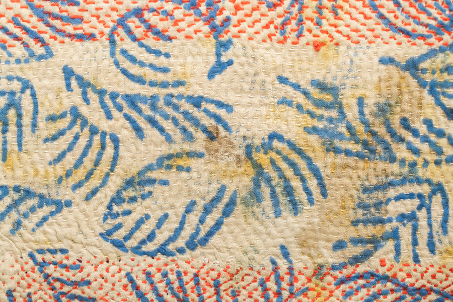 インド産　ヴィンテージ　カンタキルト　パッチワーク　手織り刺繍　手刺繍　ラリーキルト　ソファカバー　ヴィンテージ雑貨　民芸品　キルト専門店　amaleh