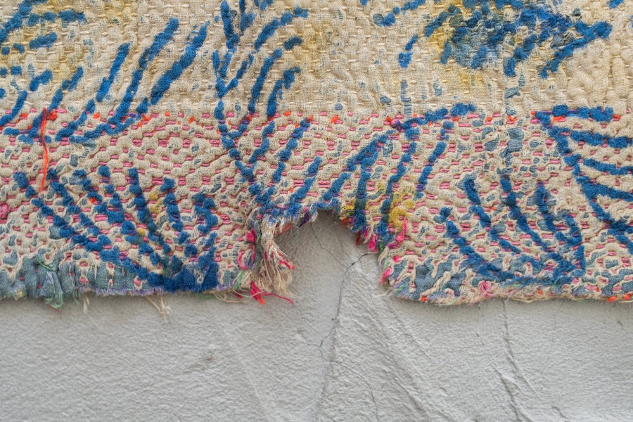 インド産　ヴィンテージ　カンタキルト　パッチワーク　手織り刺繍　手刺繍　ラリーキルト　ソファカバー　ヴィンテージ雑貨　民芸品　キルト専門店　amaleh