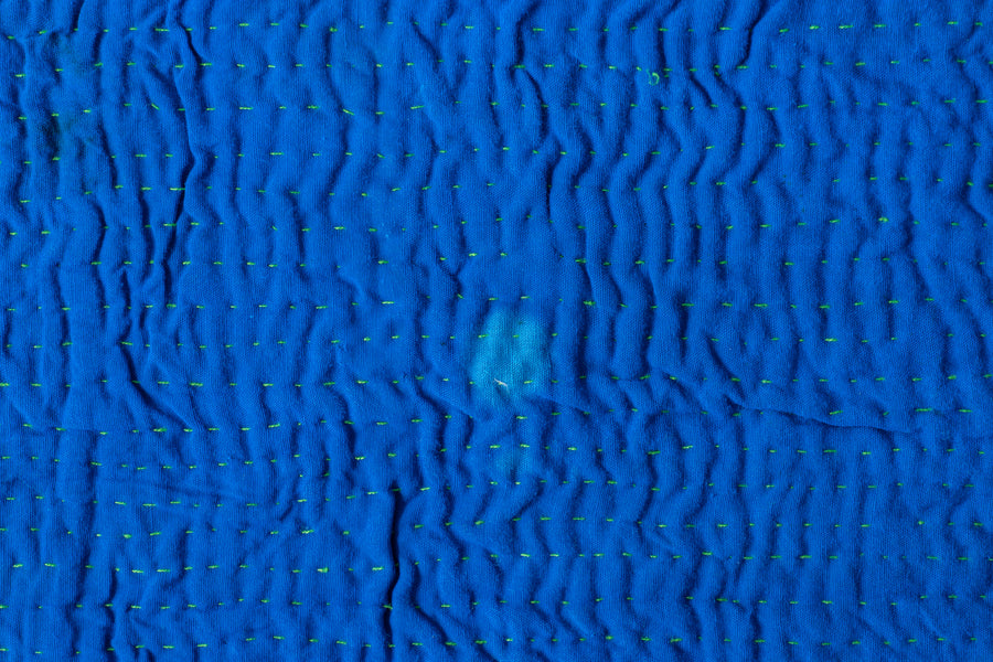 インド産　ヴィンテージ　カンタキルト　パッチワーク　手織り刺繍　手刺繍　ラリーキルト　ソファカバー　ヴィンテージ雑貨　民芸品　キルト専門店　amaleh