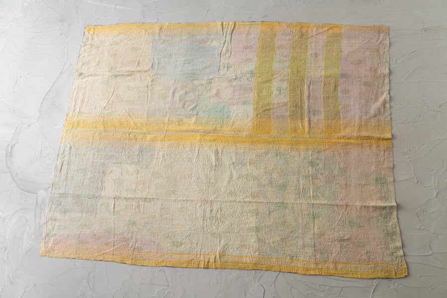 インド産　ヴィンテージ　カンタキルト　パッチワーク　手織り刺繍　手刺繍　ラリーキルト　ソファカバー　ヴィンテージ雑貨　民芸品　キルト専門店　amaleh