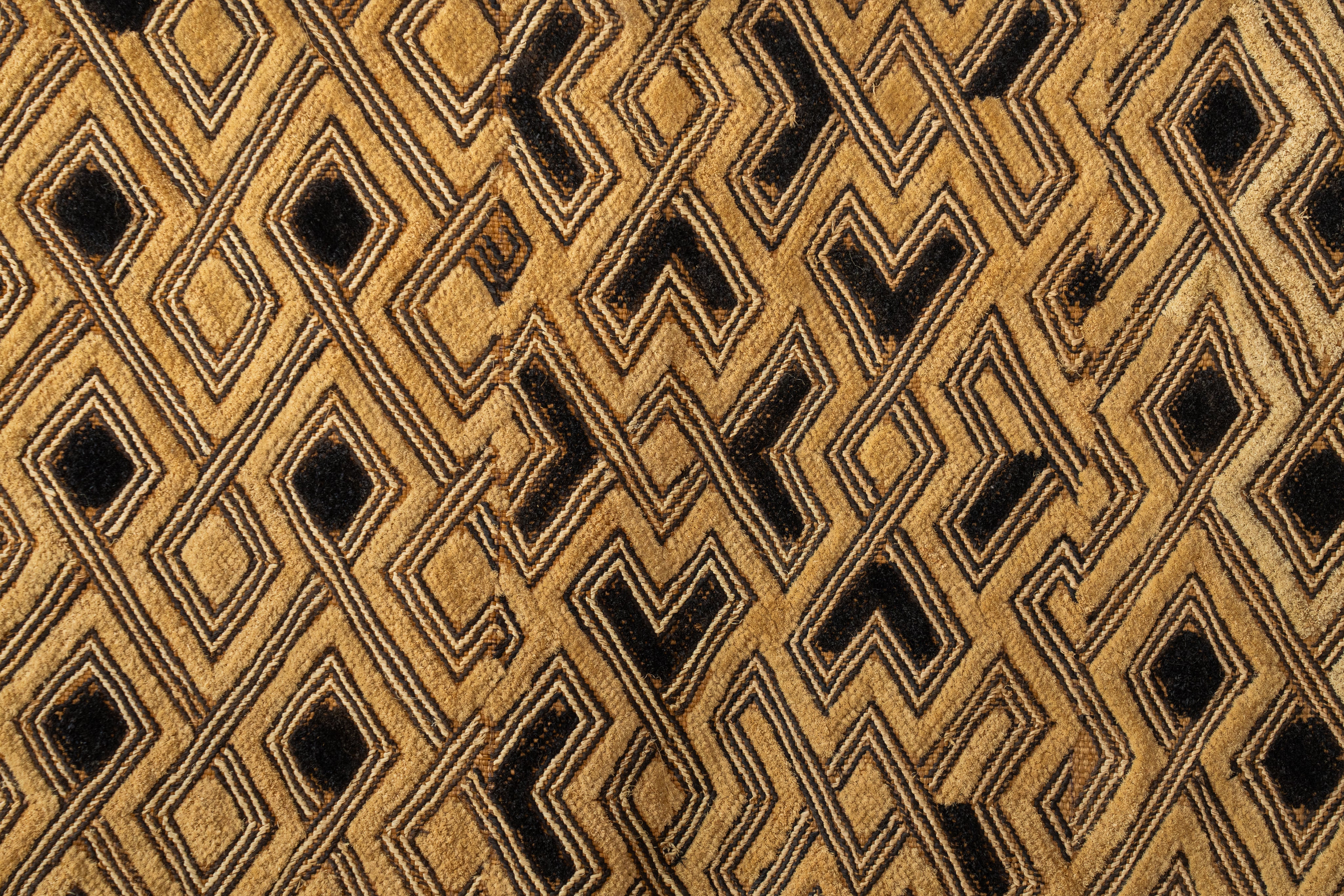 アフリカ クバ布 クバクロス 草ビロード クバ王国伝統のクバクロス-KUBA TEXTILES】クバ布-草ビロード