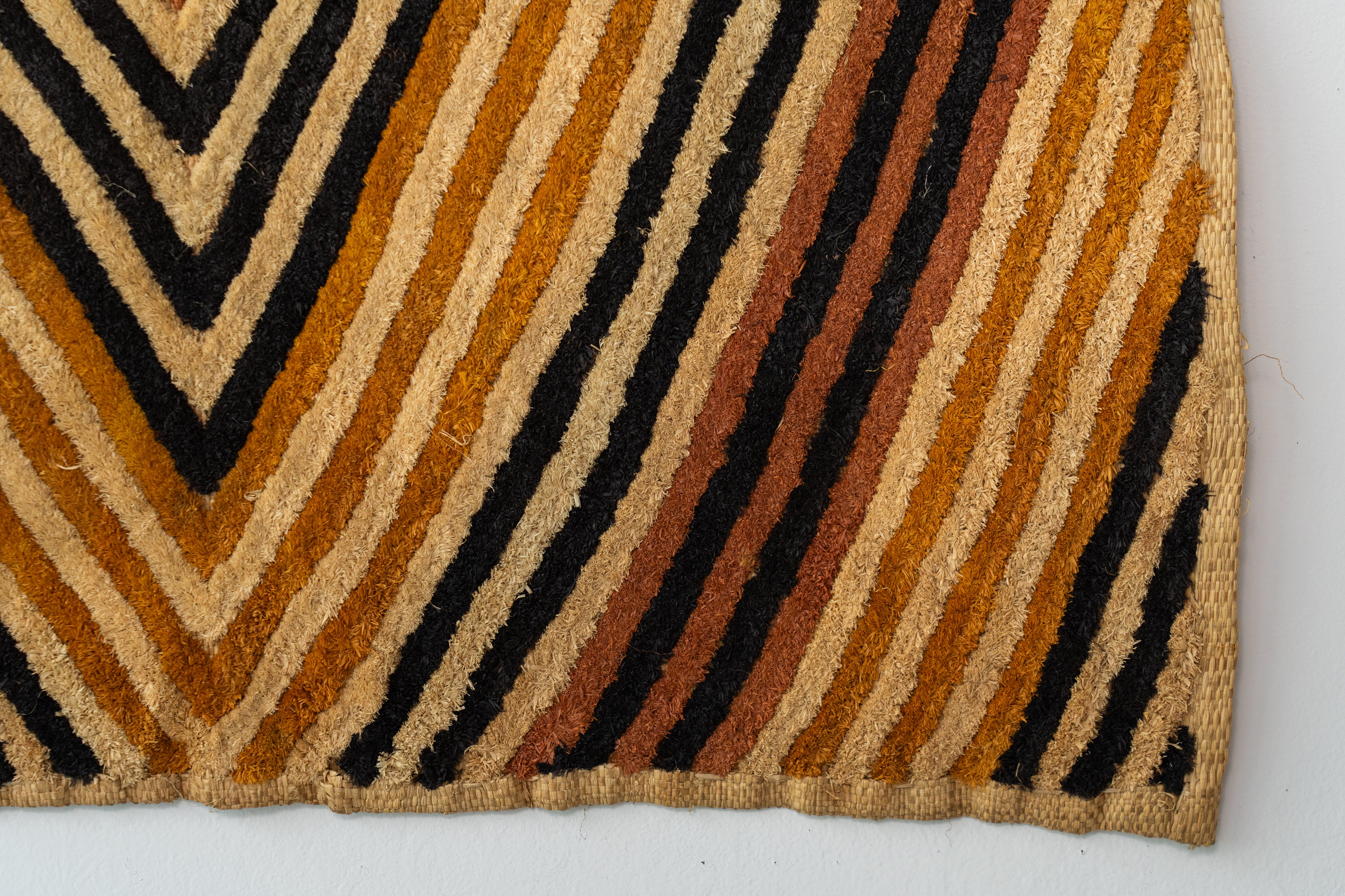 クバ王国伝統のクバクロス-KUBA TEXTILES】クバ布-草ビロード