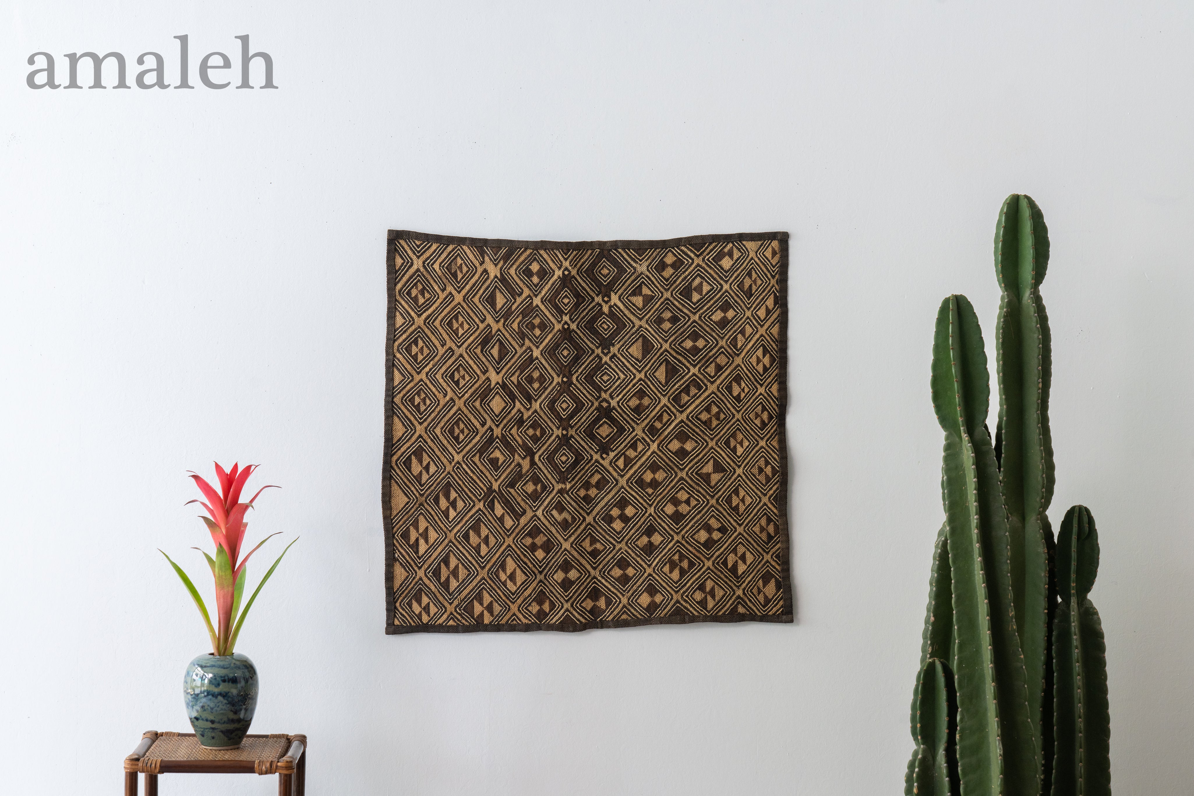 クバ王国伝統のクバクロス-KUBA TEXTILES】クバ布-草ビロード