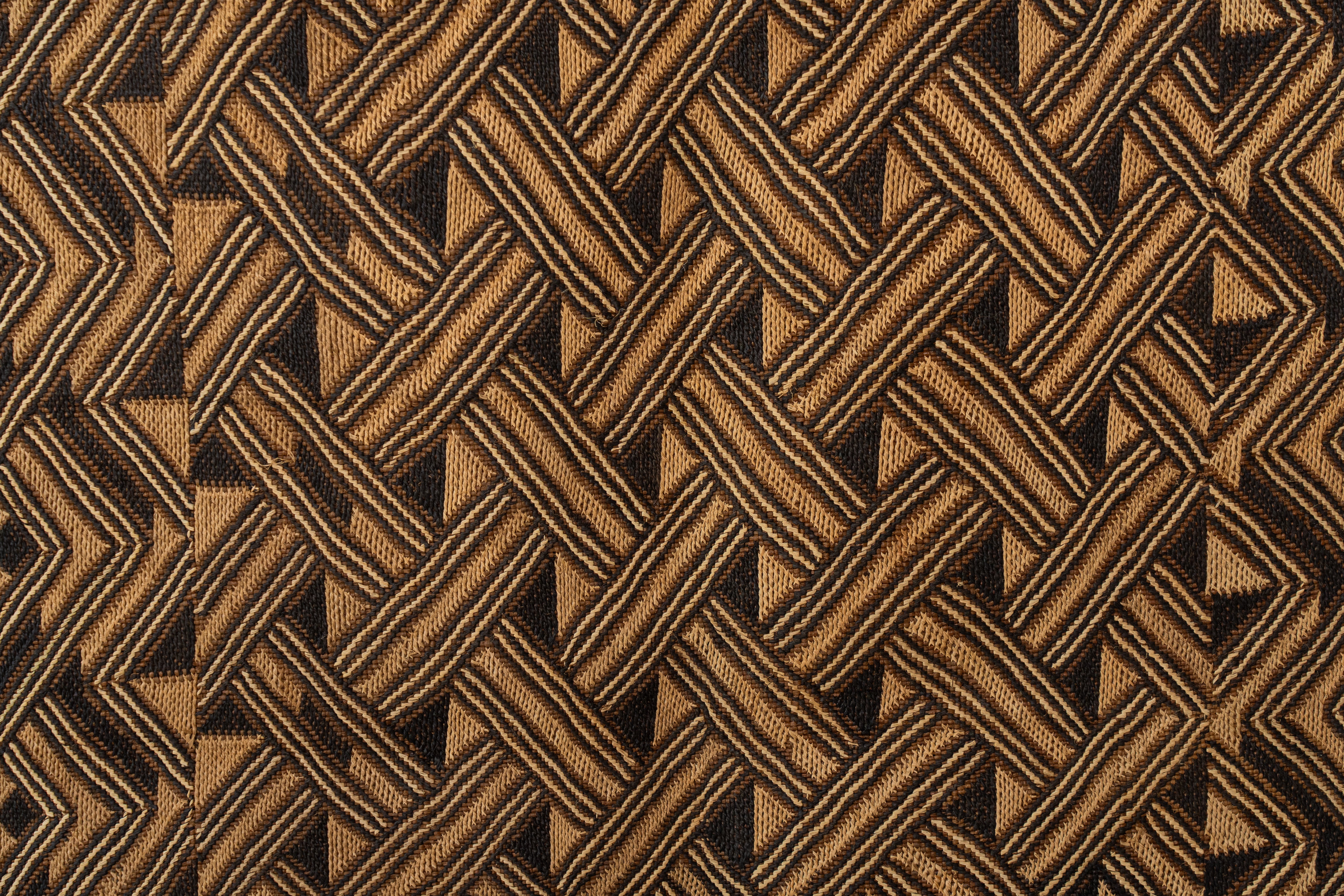 クバ王国伝統のクバクロス-KUBA TEXTILES】クバ布-草ビロード