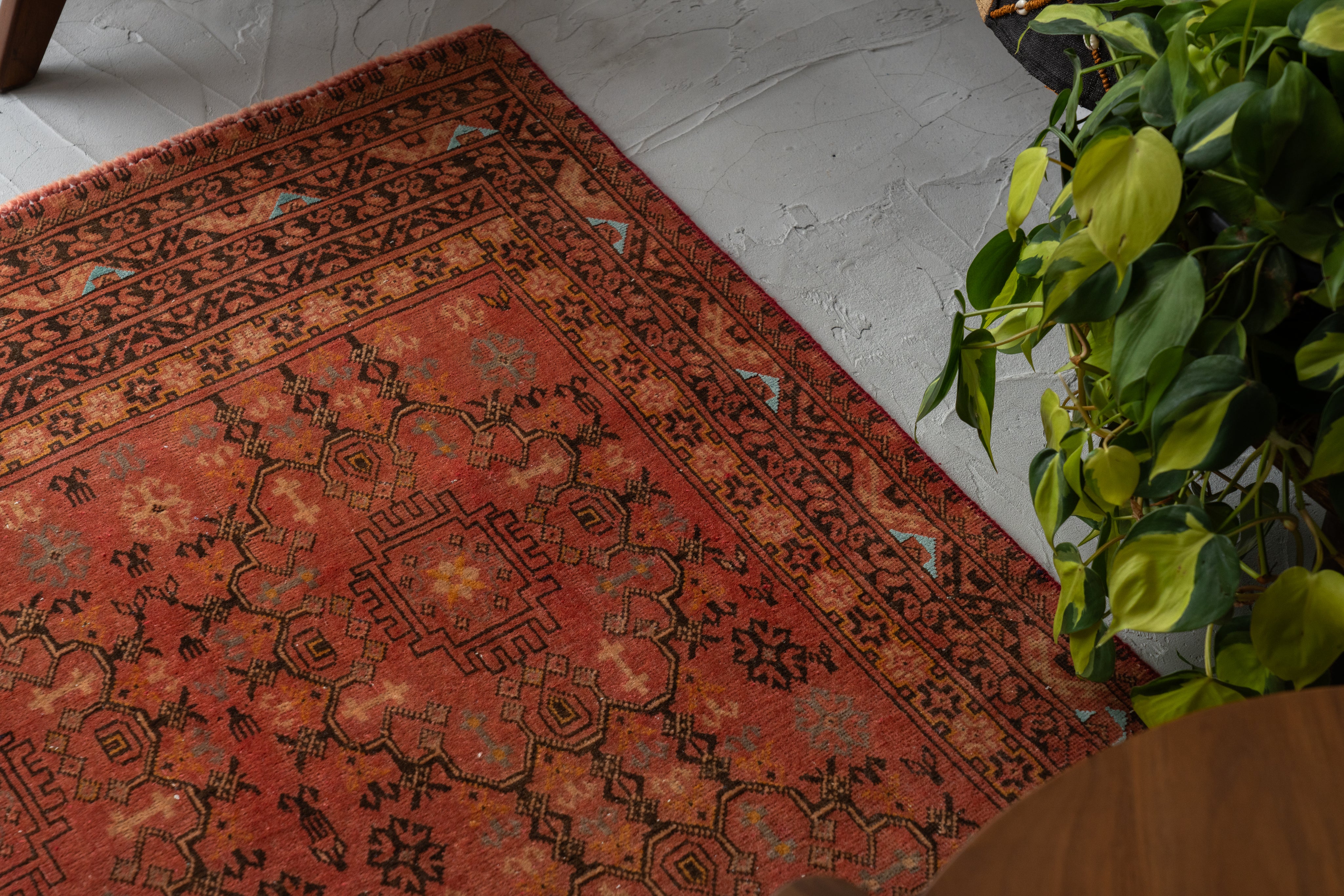 ヴィンテージ　トライバルラグ　アフガニスタン アフガニスタン産 1980年代 トルクメンラグ】トライバルラグ