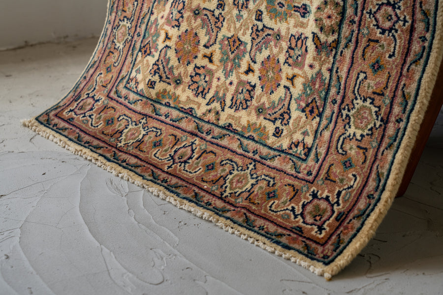 ヴィンテージラグ-オールドラグ-アンティークラグ-手織りラグ-キリム-絨毯-ペルシャ絨毯