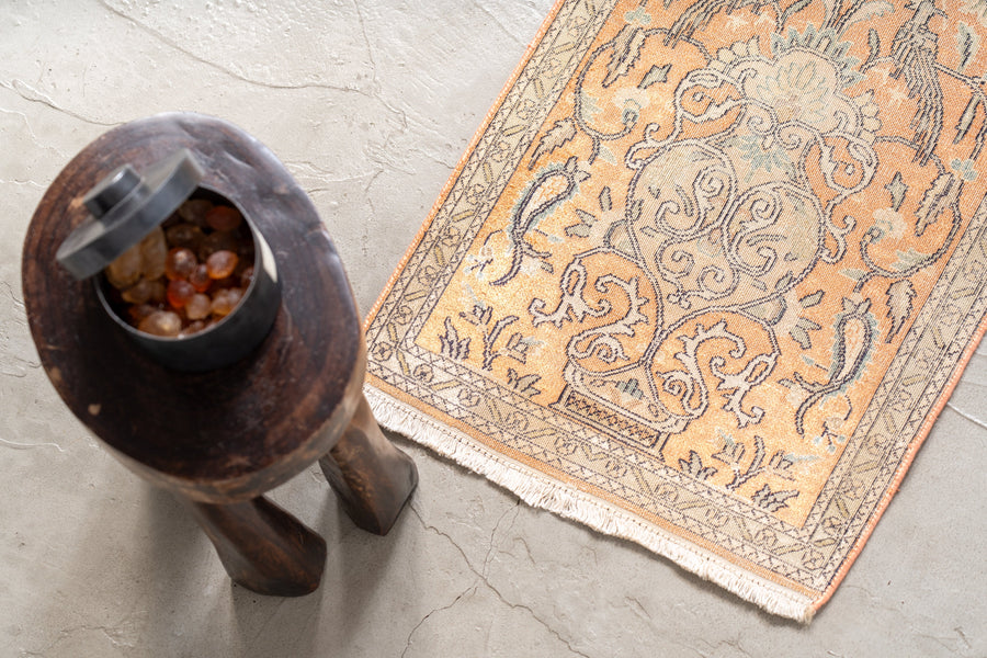 ヴィンテージラグ　オールドラグ　アンティークラグ　キリム　トライバルラグ　手織りラグ　ギャッベ　絨毯　ペルシャ絨毯　シルク　花瓶模様