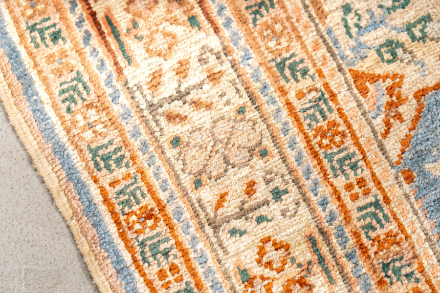 ヴィンテージラグ　オールドラグ　アンティークラグ　キリム　トライバルラグ　手織りラグ　ギャッベ　絨毯　ペルシャ絨毯　シルク　花瓶模様　ミフラーブ