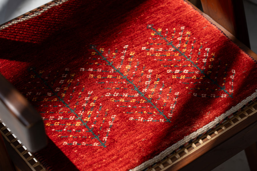 インド産　1980年代　ヴィンテージラグ　ミニラグ　生命の樹デザイン　可愛いラグ　手織りラグ