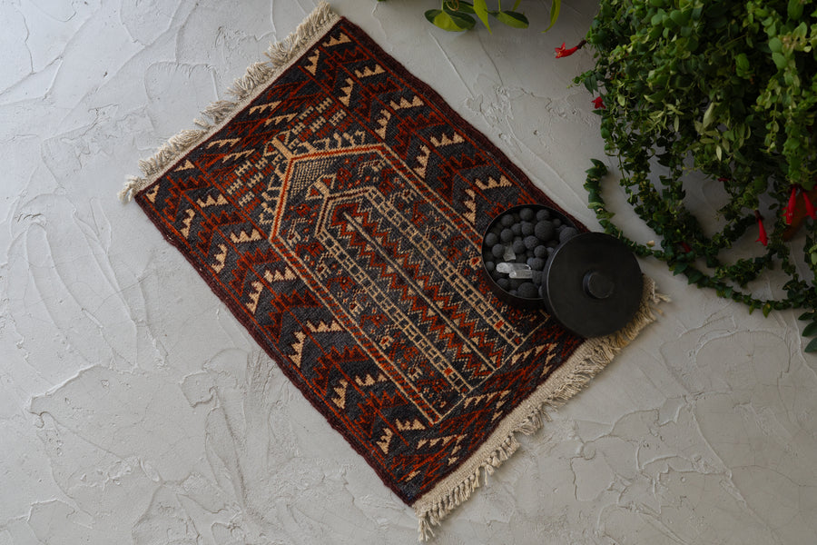 アフガニスタン産 1980年代 トライバルラグ】バルーチラグ