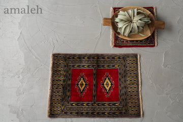 パキスタン産　1980年代　ヴィンテージラグ　パキスタンラグ　ラホール　赤い絨毯　赤　イーブルアイ　サソリ文様　魔除　玄関マット　玄関　キッチンマット　ベッドサイド　家具　ビンテージ　 手織り　絨毯　カーペット　ヴィン手ージラグ専門店　amaleh　通販