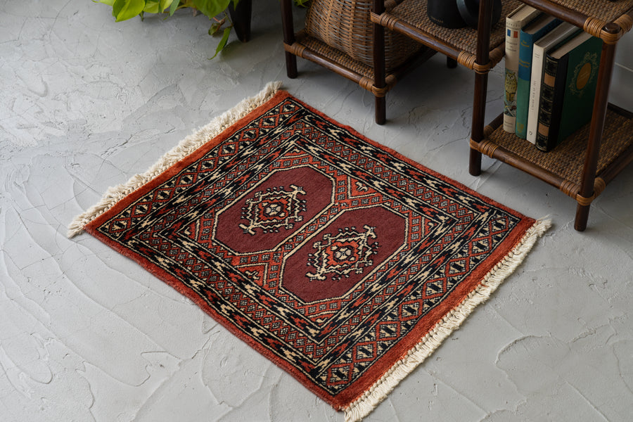 パキスタン産 1990年代 手織り絨毯】パキスタンラグ-ヴィンテージラグ