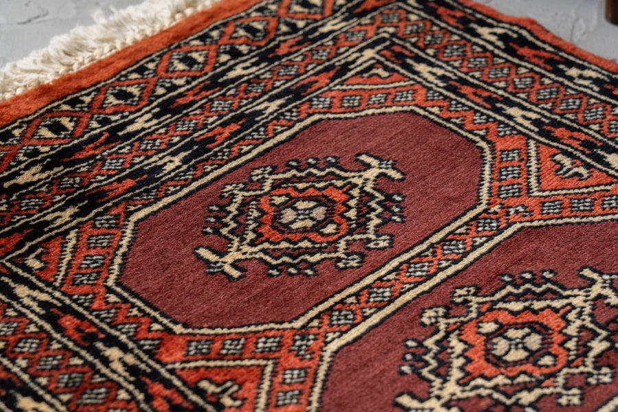 ヴィンテージラグ　パキスタン絨毯　手織り絨毯　ハンドメイド　高級 新品 和柄 厚みのある高級カーペット パキスタン手織り絨毯 アクセント