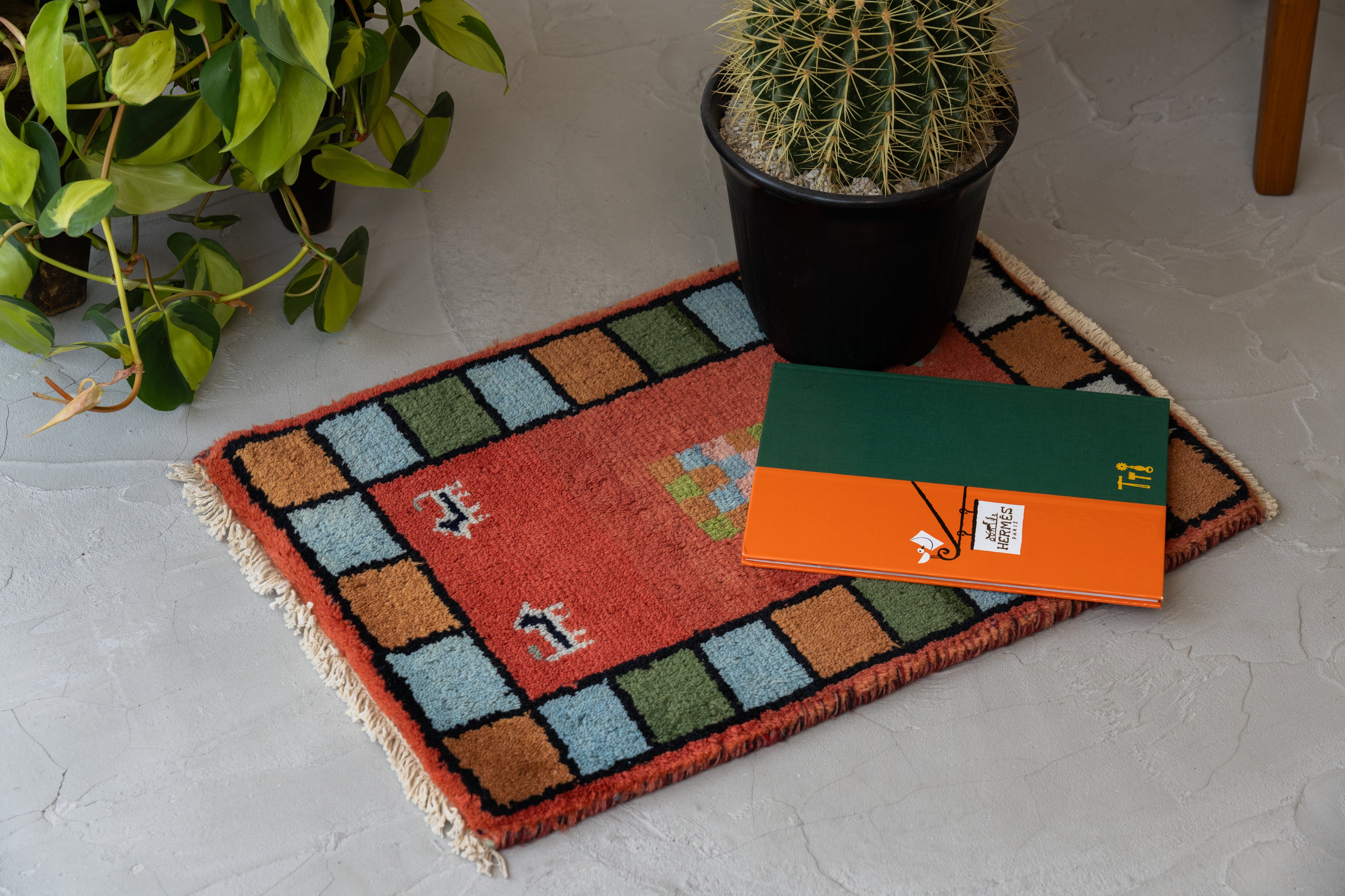 インド産 1990年代 ギャッベ】手織り絨毯-ヴィンテージラグ専門店