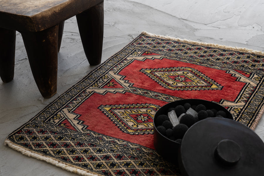 パキスタン産 1990年代 パキスタンラグ】手織り絨毯-ヴィンテージラグ